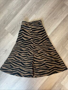 Lou & Grey A-Line Zebra Print Skirt in Black and Brown
